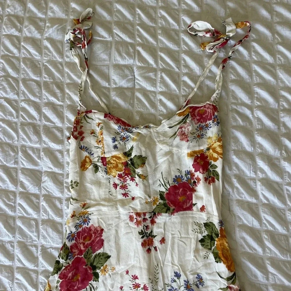 Reformation Christine floral mini dress in bouquet - Picture 6 of 13